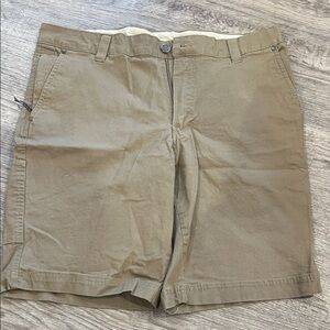 Columbia Men's Khaki Flat Front Shorts